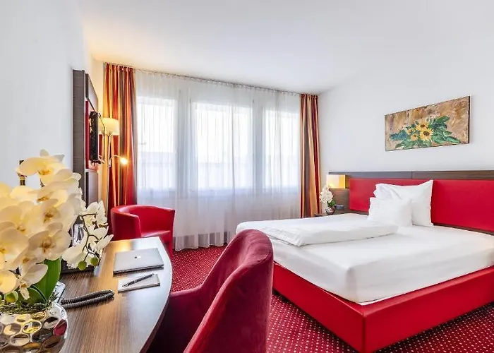Hotel Plaza Amedia 4*