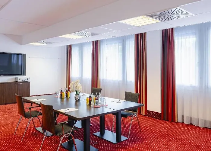 Plaza Amedia Hotel