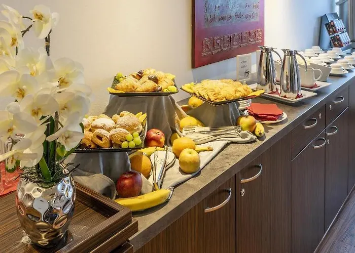 Hotel Plaza Amedia