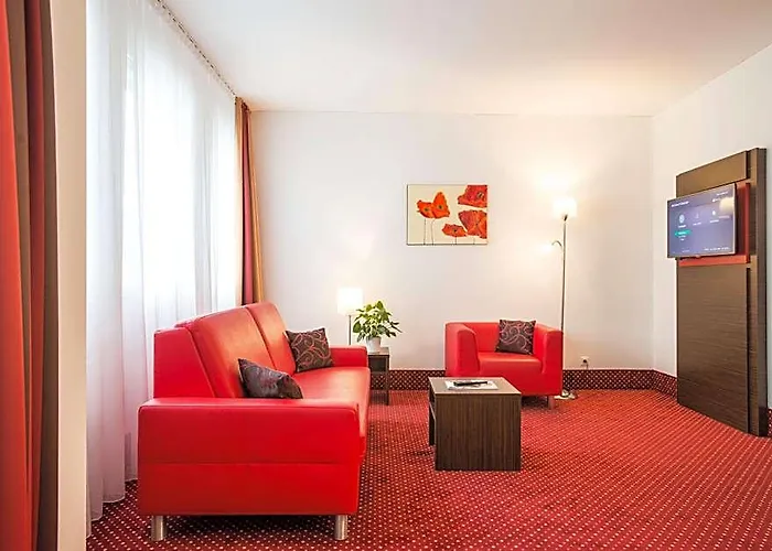 Hotel Plaza Amedia 4*