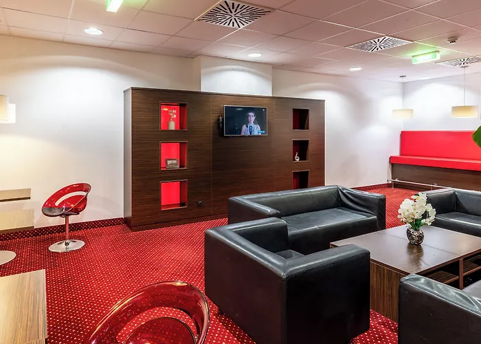 فندق Plaza Amedia 4*